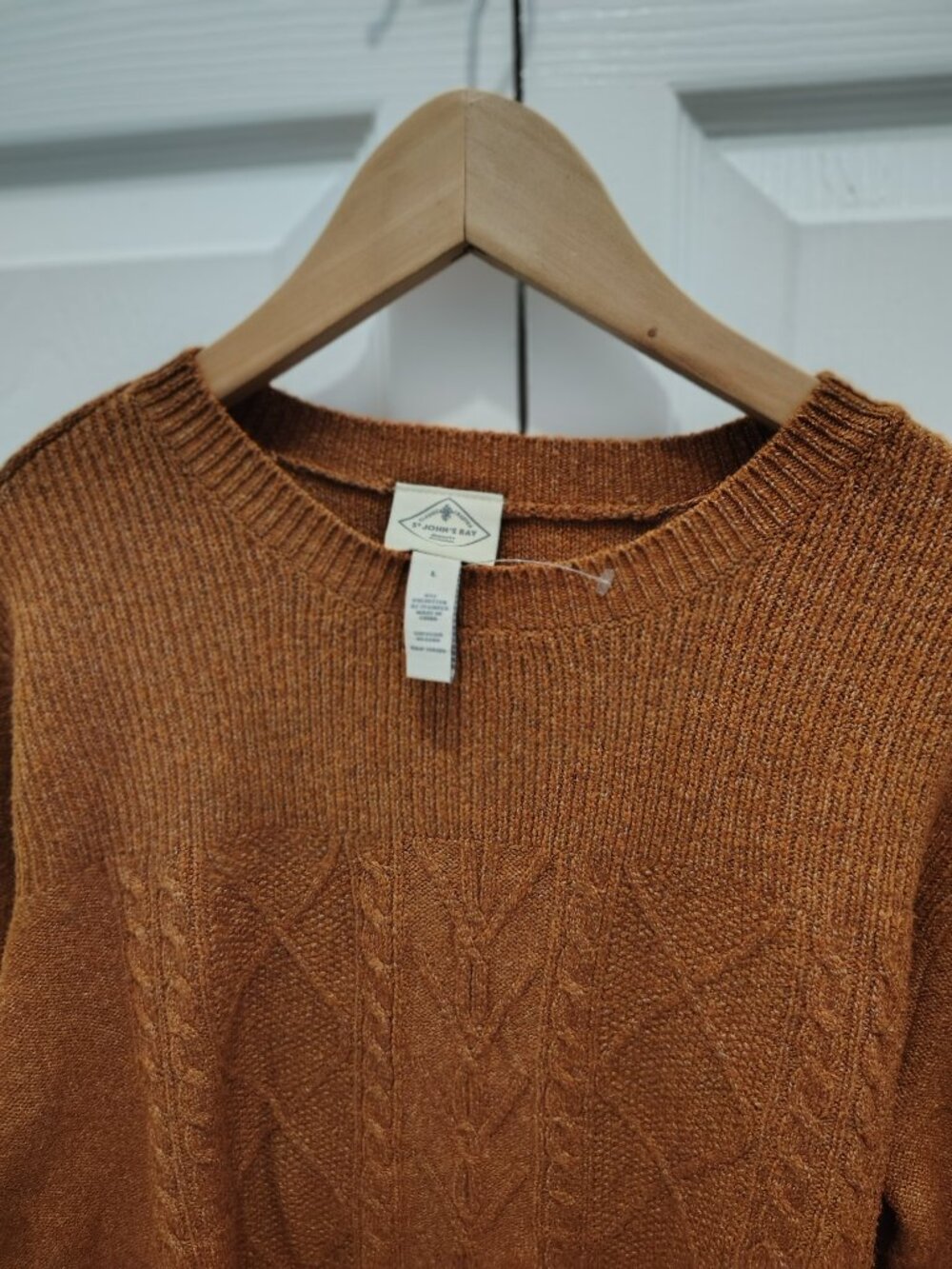 St. John’s Bay Rust Brown Cable Knit Crewneck Sweater Size Large NEW - Picture 4 of 5